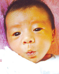 �y���@���^